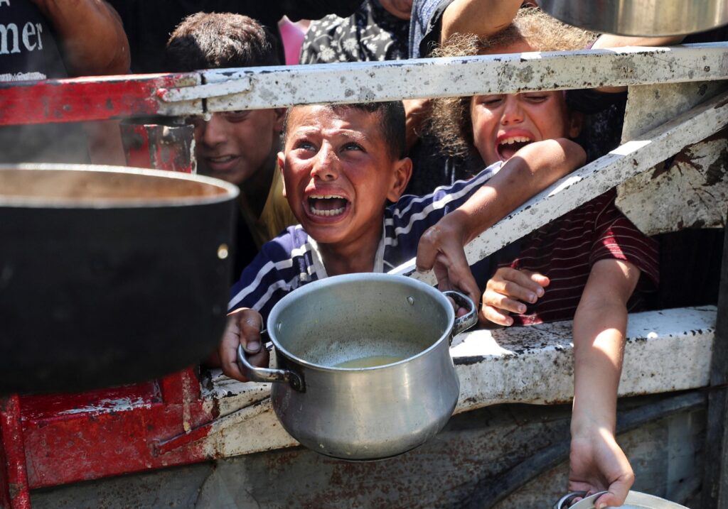 Israel anuncia “pausa” humanitária em Gaza em meio a relatos de fome