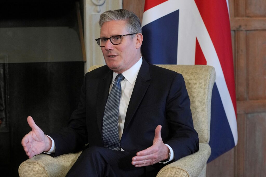 Primeiro-ministro britânico convoca gabinete para discutir plano de paz para Gaza