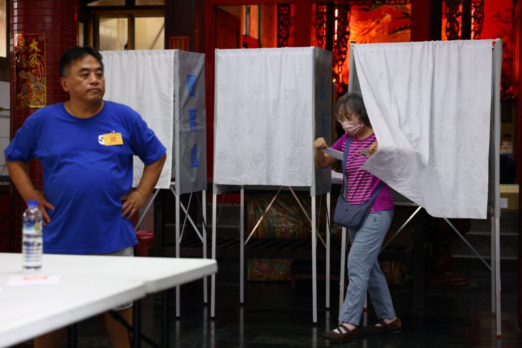 Governo de Taiwan é derrotado em votação, e oposição mantém maioria parlamentar