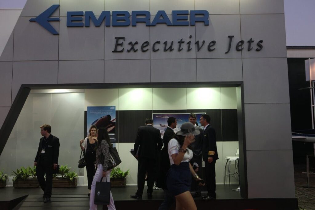 Embraer comemora exclusão de aeronaves da sobretaxa de 40% e diz que brigará por retorno de alíquota zero