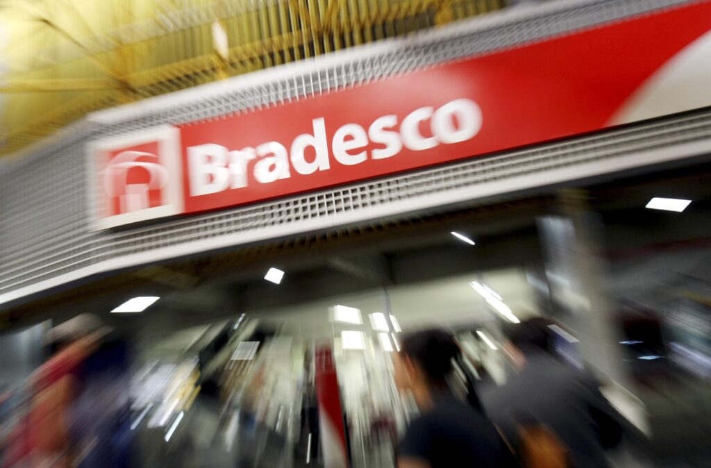 Bradesco tem lucro recorrente de R$ 6,067 bilhões no 2º tri