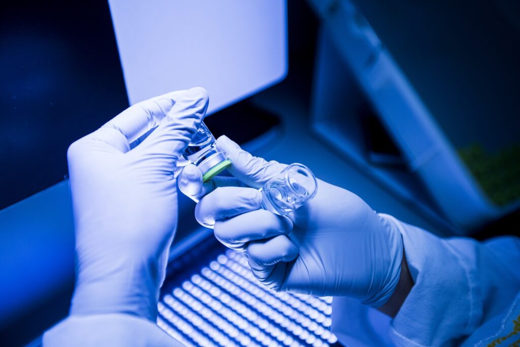Farmacêuticas japonesas buscam montar cadeia de produção de antibióticos sem depender da China
