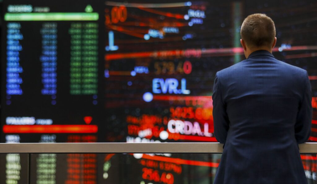 Bolsa de Londres avalia operação 24 horas, diz Financial Times