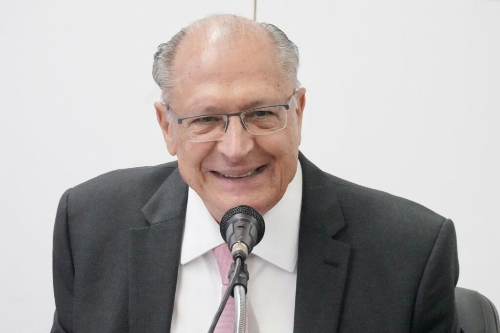 Alckmin diz que EUA ainda não responderam sobre negociar tarifas
