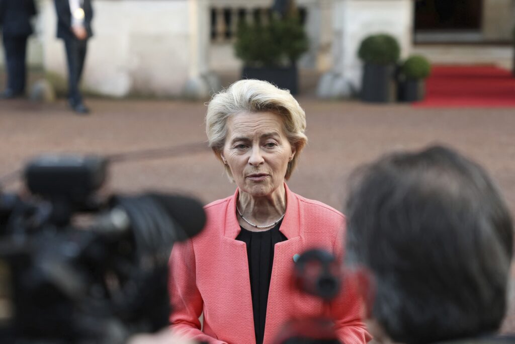 Acordo comercial oferece segurança em tempos de incerteza, diz Von der Leyen, da UE