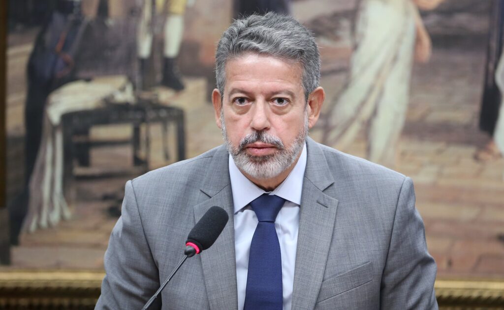 Discussão sobre tarifaço dos EUA é de Executivo para Executivo, diz Arthur Lira