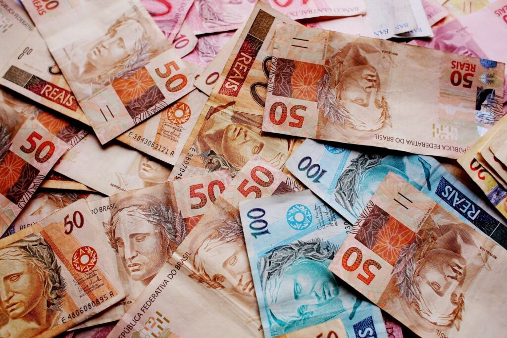 Teto de despesa vai crescer 2,5% em 2026, diz Tesouro