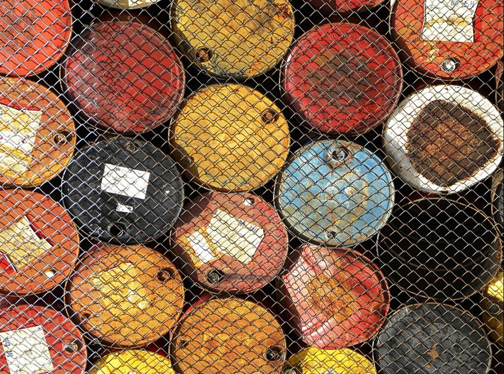 Estoques de petróleo dos EUA tiveram alta inesperada na semana passada