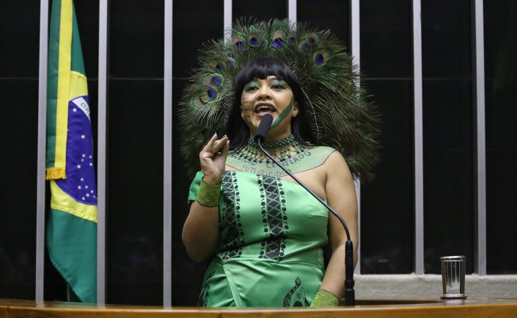 Célia Xakriabá acionará Ministério Público e Conselho de Ética contra Kim Kataguiri