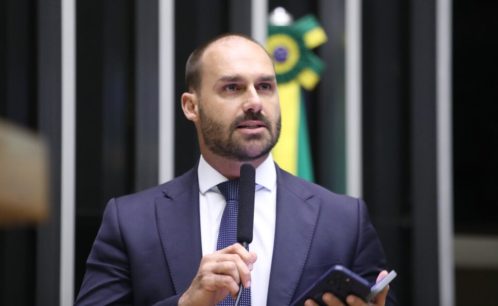 Eduardo Bolsonaro agradece a Trump após anúncio da revogação do visto de Moraes