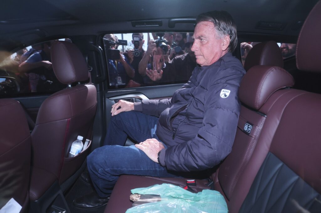 Bolsonaro pode dar entrevistas? Entenda a decisão de Moraes em 5 pontos