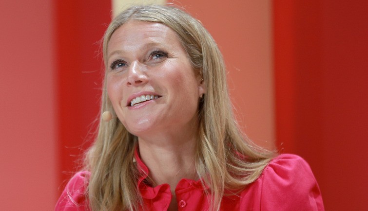 Gwyneth Paltrow vira porta-voz de empresa envolvida no ‘escândalo do beijo’ em show do Coldplay