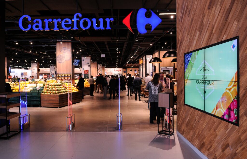 Conselho do Carrefour Brasil aprova contratos de empréstimo de até R$ 9,8 bi