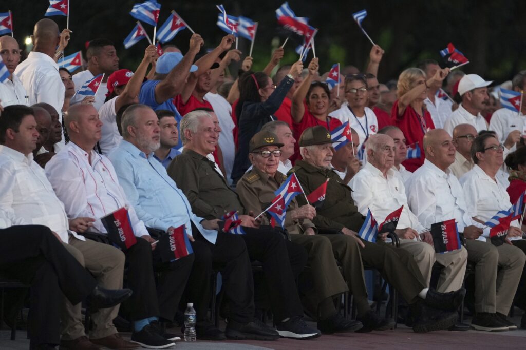Cuba reconhece prejuízos de sanções dos EUA, mas admite erros internos