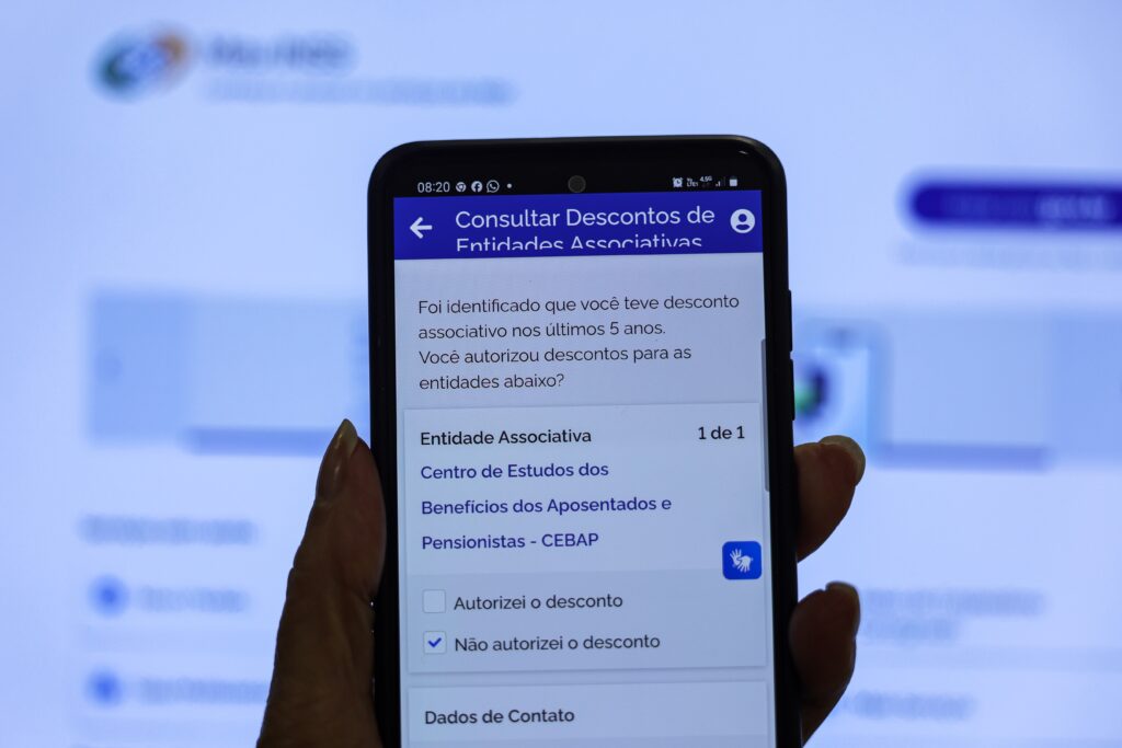 Crédito consignado do INSS tem queda de 67% após biometria obrigatória