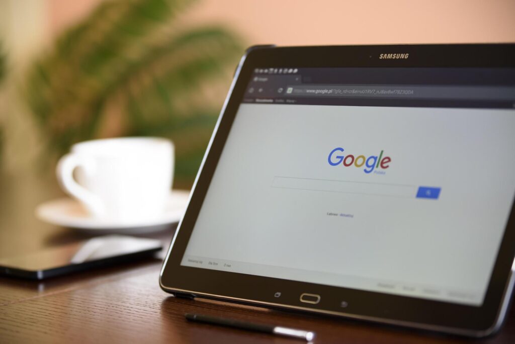 AGU dá 24 horas para Google remover links falsos do ‘Enem dos Concursos’
