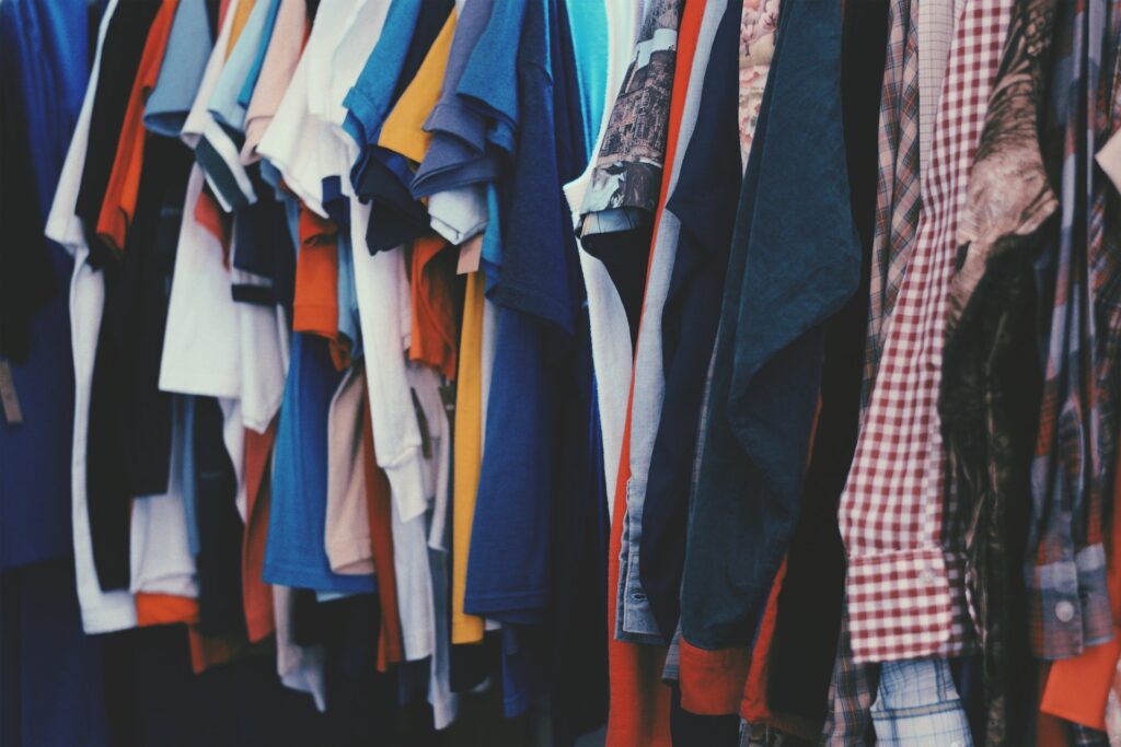 Renner, C&A, Riachuelo, Zara, Shein, Shopee e outras: veja sondagem de preços XP