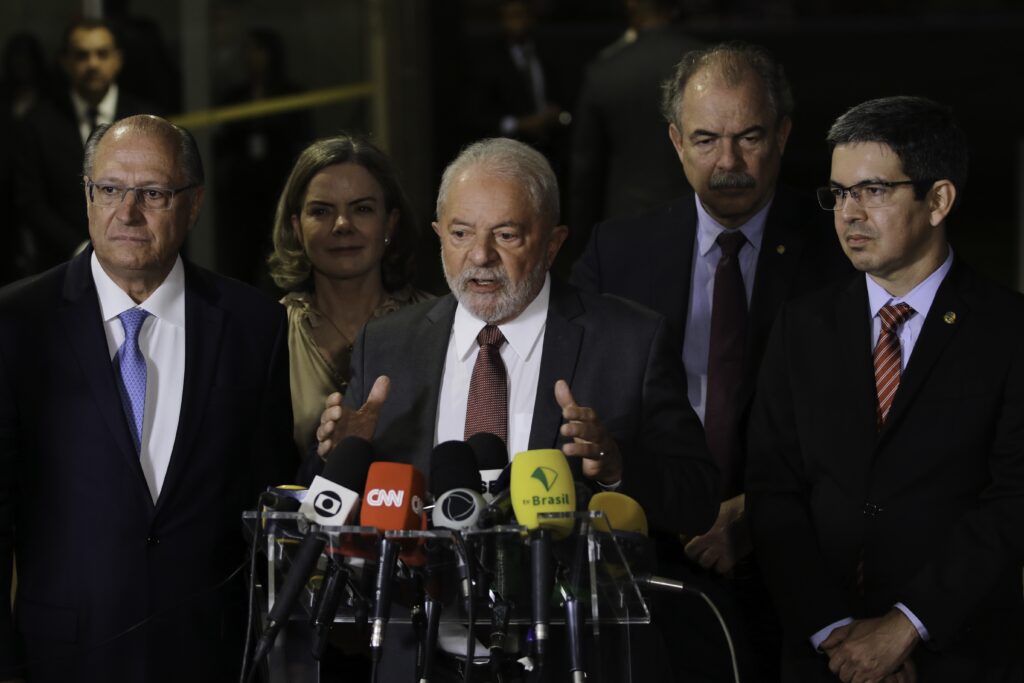 O que deve trazer o plano de contingência do governo contra tarifaço de Trump