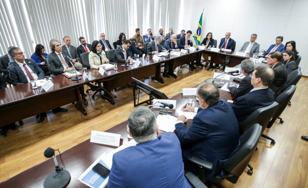 Tarifaço: Apesar de discurso de unidade de empresas e governo, há pontos de divergência