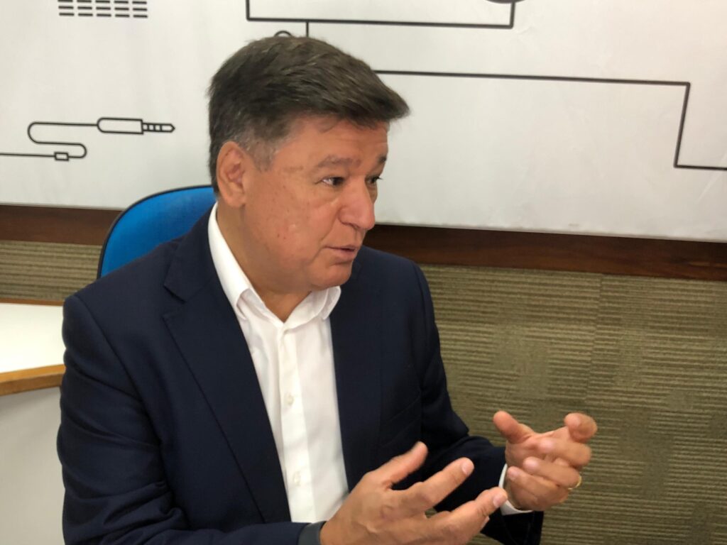 Senadores brasileiros nos EUA dizem que conversa entre Lula e Trump ‘está na mesa’