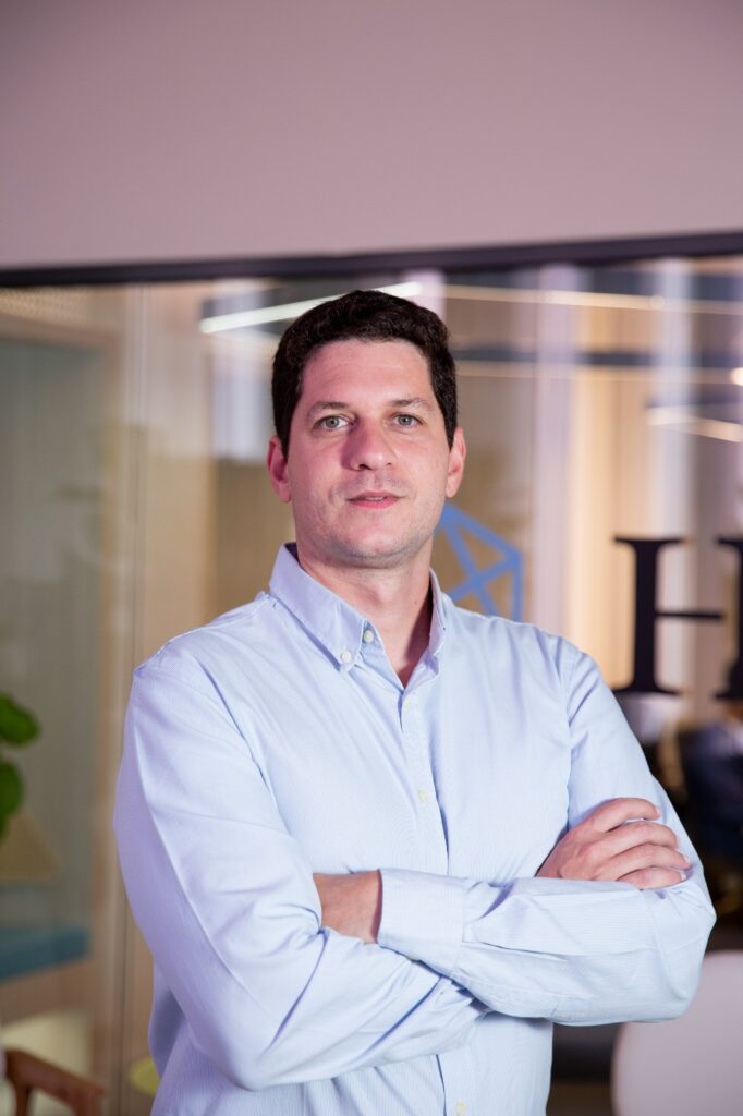 XP Expert: Bitcoin chegar ao valor do ouro é cenário conservador, diz CIO da Hashdex
