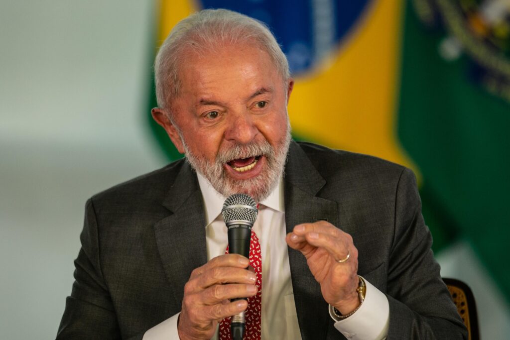 Lula diz que vetou aumento de deputados na Câmara porque ‘não é disso que o Brasil precisa’