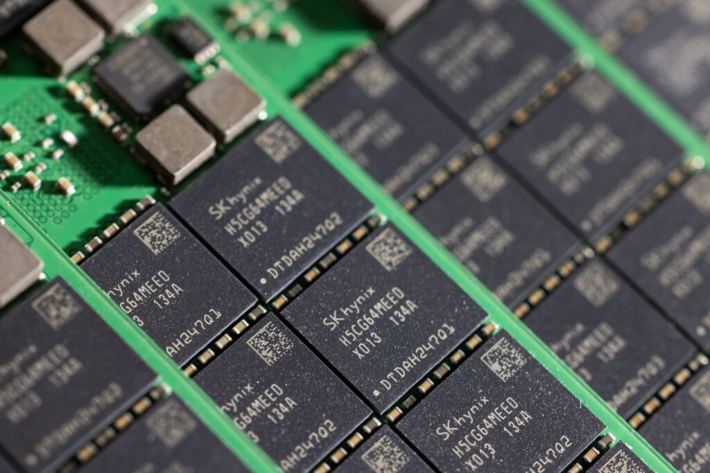 Japão financiará empresas que investem no exterior em áreas que vão de chips a navios
