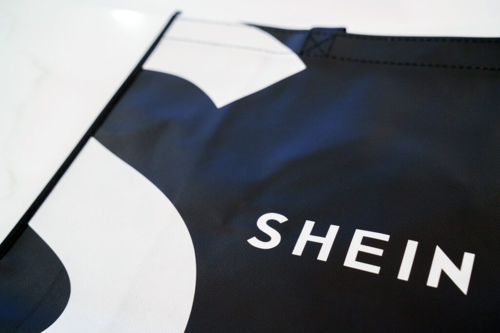 Itália impõe multa de 1 milhão de euros à Shein por ‘greenwashing’