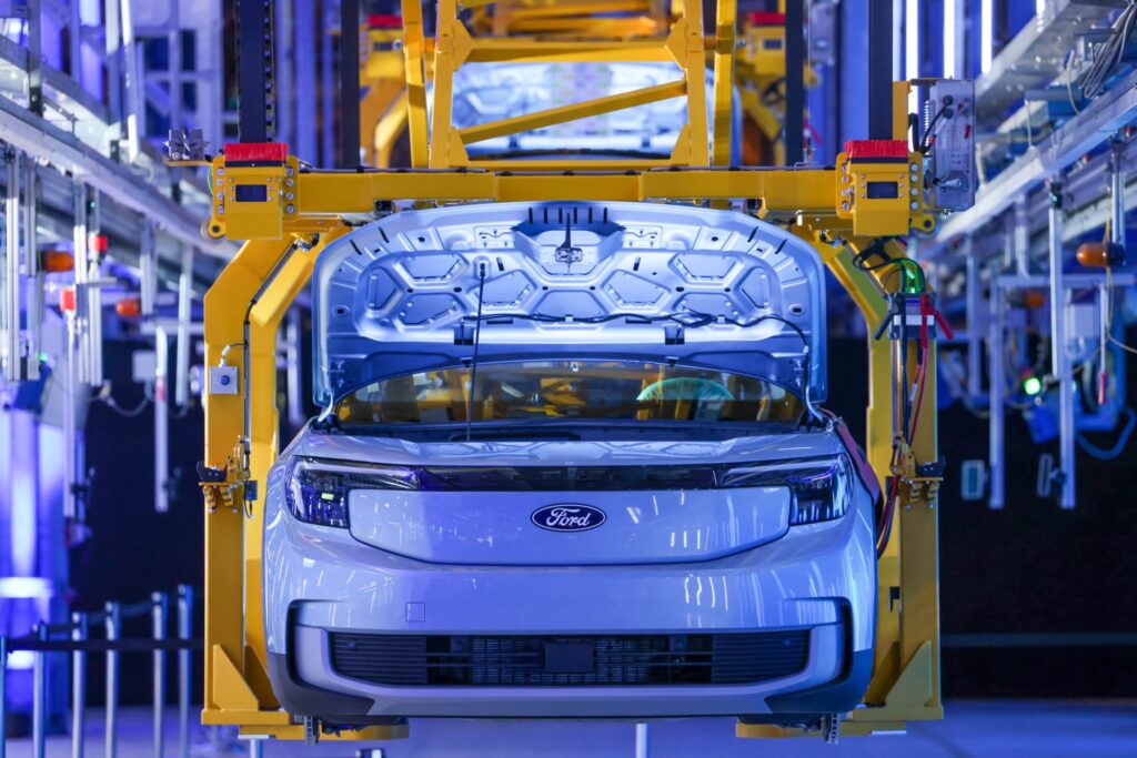 Fábrica de baterias para veículos elétricos Ford-SK On inicia produção no Kentucky