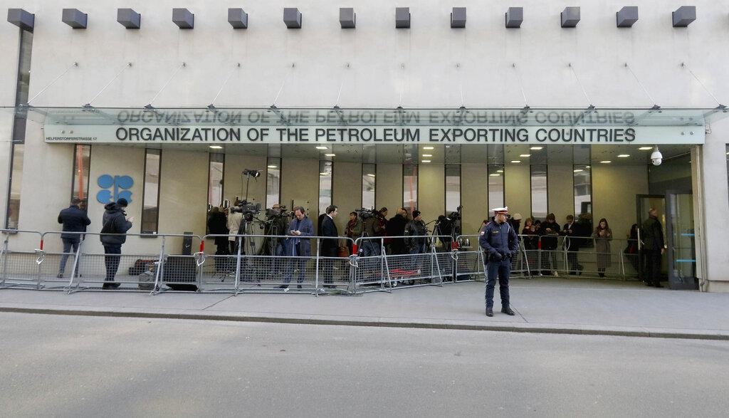 Opep+ decide aumentar produção de petróleo para finalizar rodada de cortes
