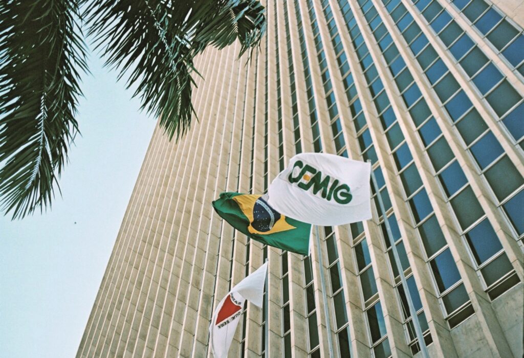 Governo de MG autoriza BNDES a iniciar avaliação da Cemig com foco em possível federalização
