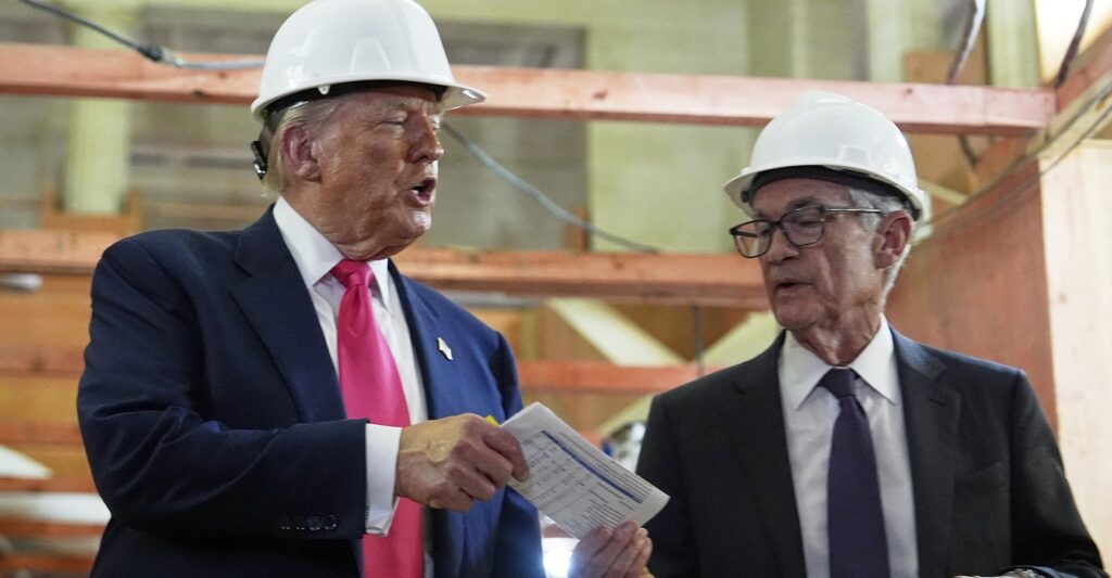 Saída de diretora do Fed pode antecipar decisão de Trump sobre Powell