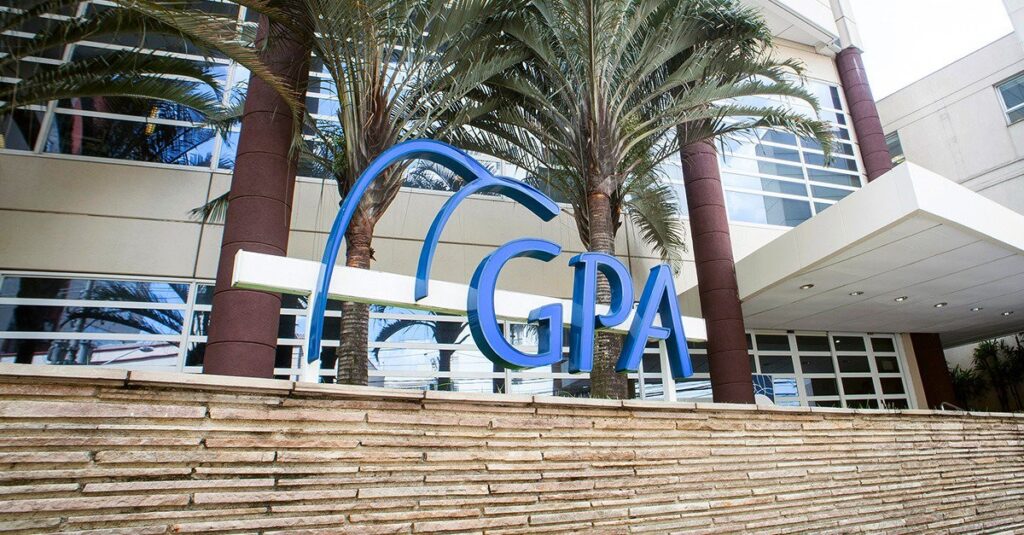 Prejuízo do GPA recua 35% no 2º trimestre