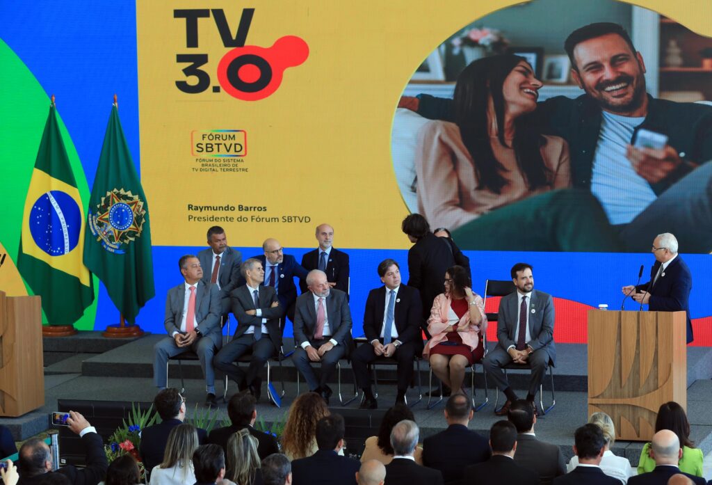TV 3.0 terá 3 mil amostras de conversores em março, diz Seja Digital