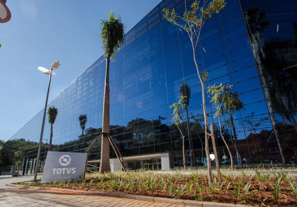 Totvs tem lucro de R$ 189 milhões no 2º trimestre, alta de 64,2%