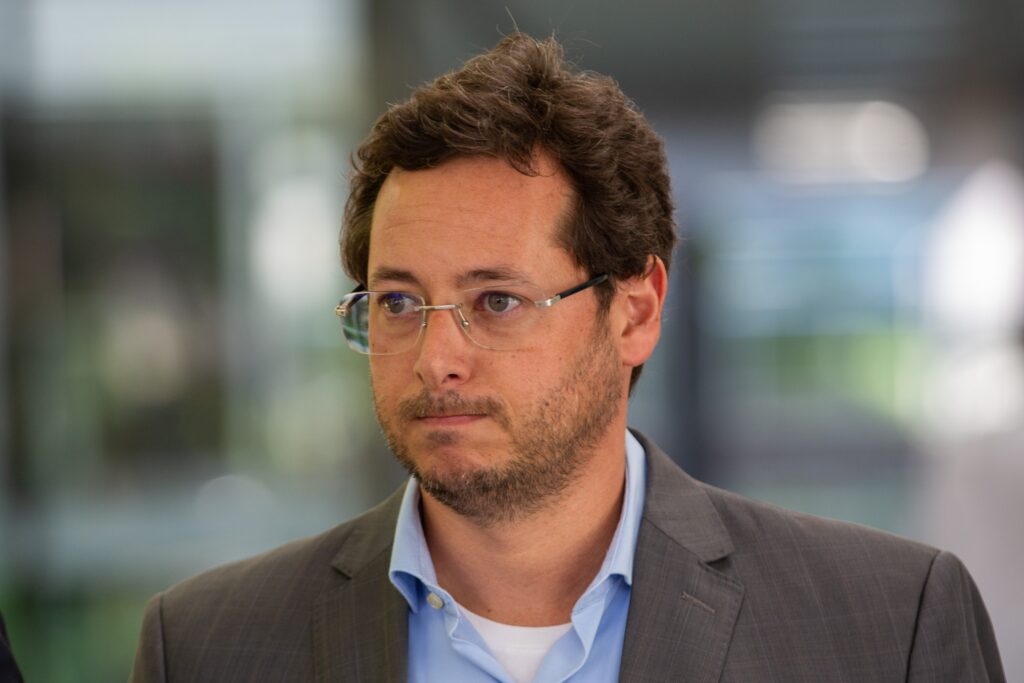‘Vivia no bate e assopra’: aliado de Bolsonaro critica defesa de Paulo Sérgio Nogueira no STF