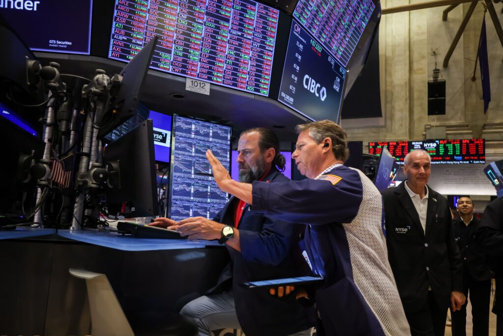 Dólar ronda a estabilidade ante o real após dados fracos do mercado de trabalho americano