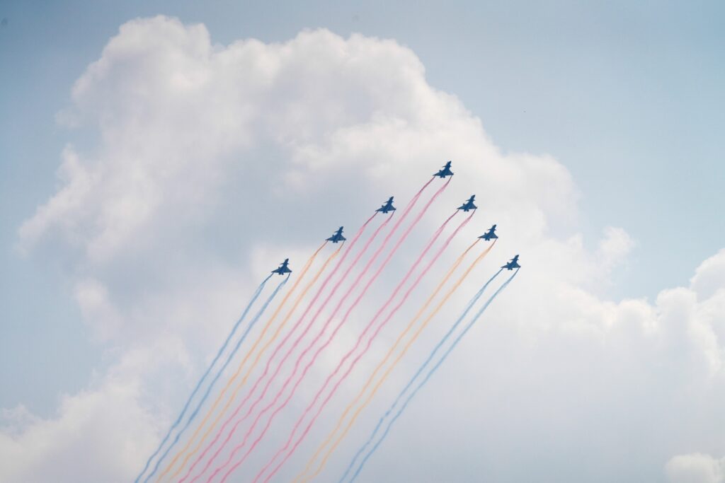 China exibe novas armas durante desfile militar; veja fotos