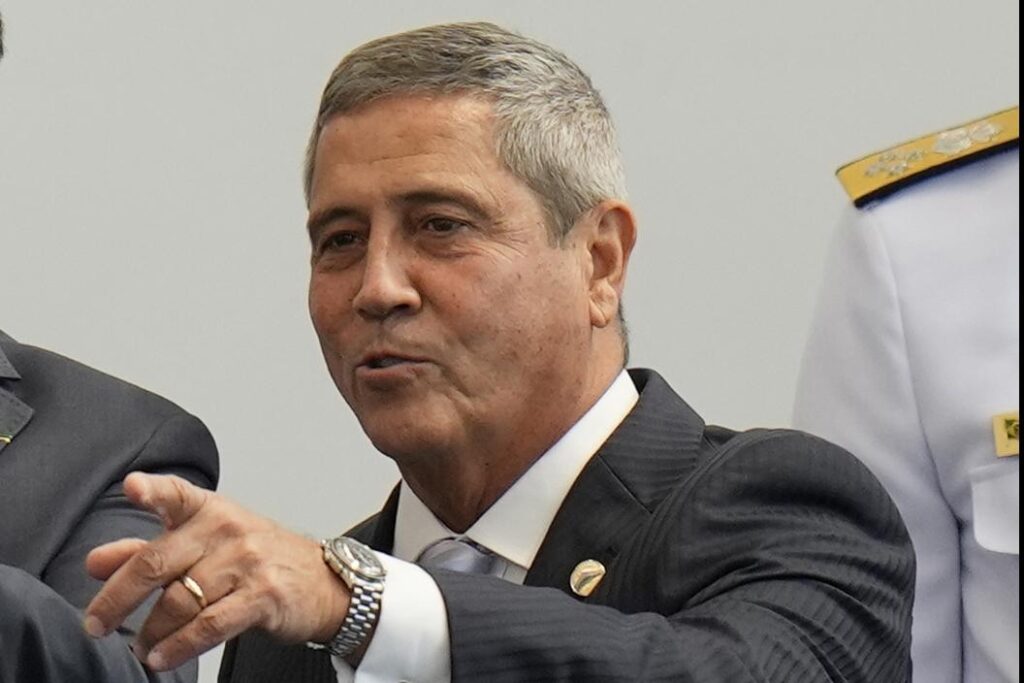 Advogado de Braga Netto diz que acordo de Mauro Cid é desprovido de provas Advogado de Braga Netto diz que acordo de Mauro Cid é desprovido de provas