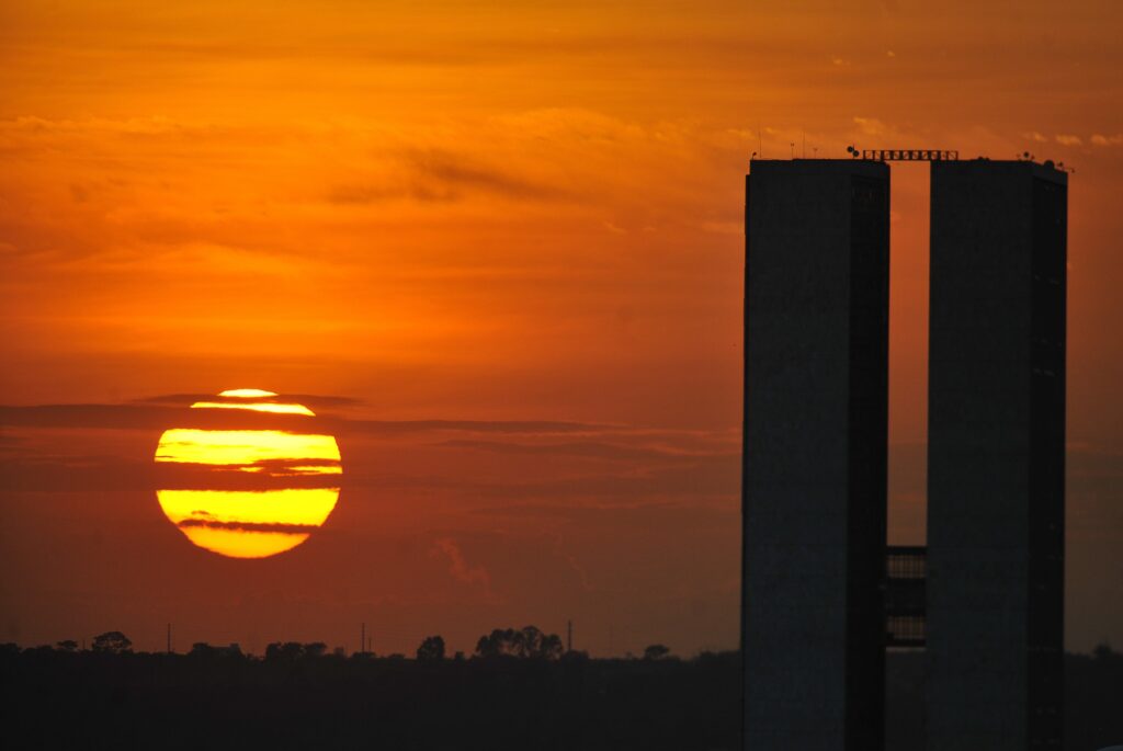 Horário de verão é recomendável, mas não imprescindível para 2025, diz ONS