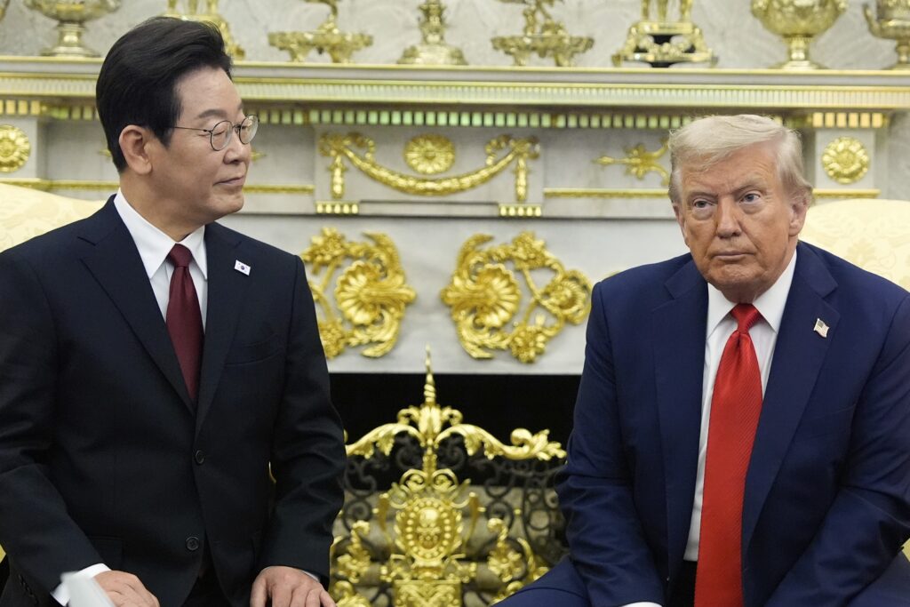 Presidente da Coreia do Sul promete apoio a coreanos presos em fábrica nos EUA