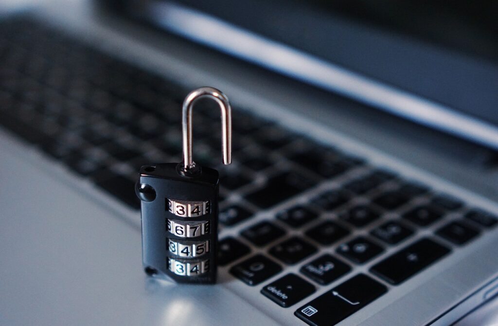 Sinqia diz que R$ 710 milhões foram desviados em ataque hacker a sistema do Pix