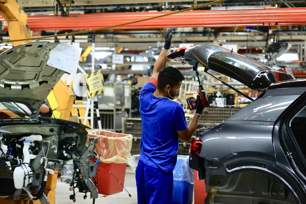 Redesenho da soberania tecnológica da indústria automotiva